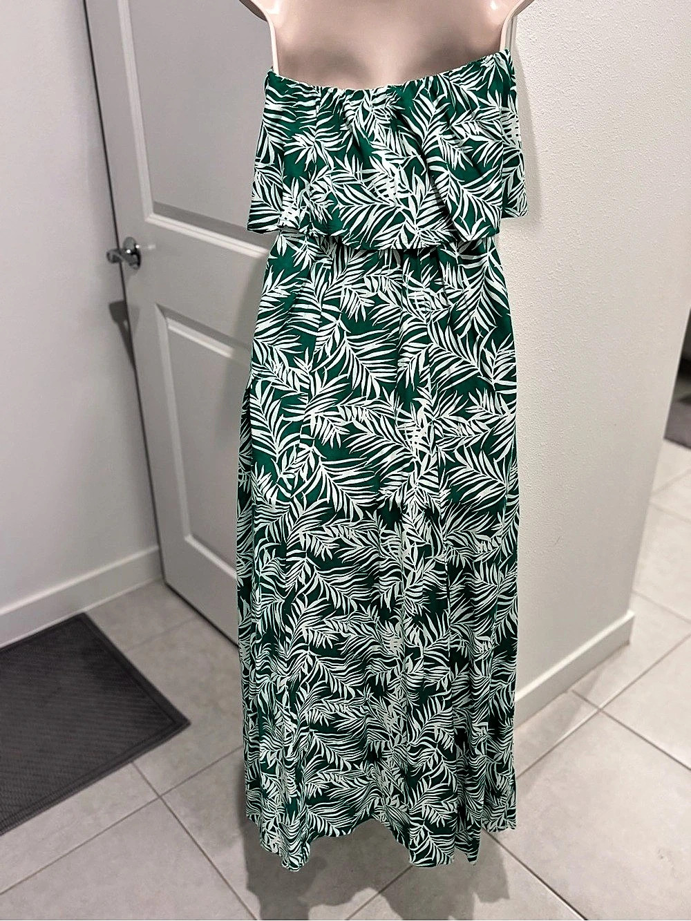 Japna Floral Ruffle Maxi Dress in Green & White Size Small LikeNew